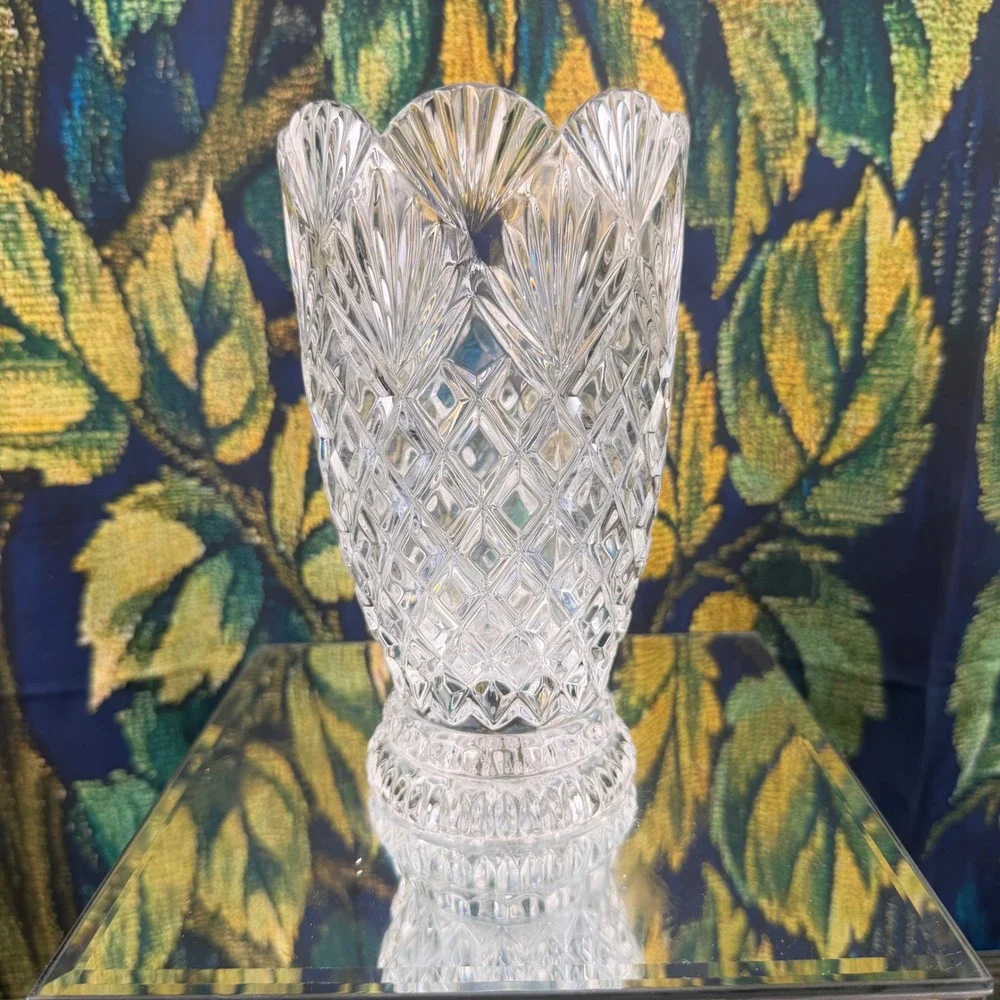 Imperial Slovakia‎ Clara Collection Crystal Vase Cut Glass Scalloped 8 Inch